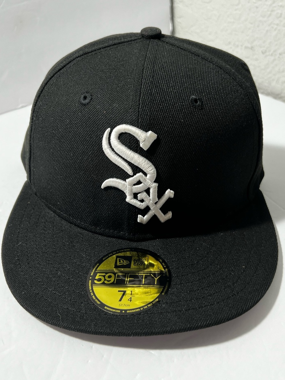 New Era Chicago White Sox 59FIFTY Fitted baseball Hat cap Black White Size 7 1/4